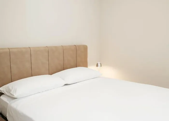 Lejlighed Elegante E Luminoso In Zona Navigli